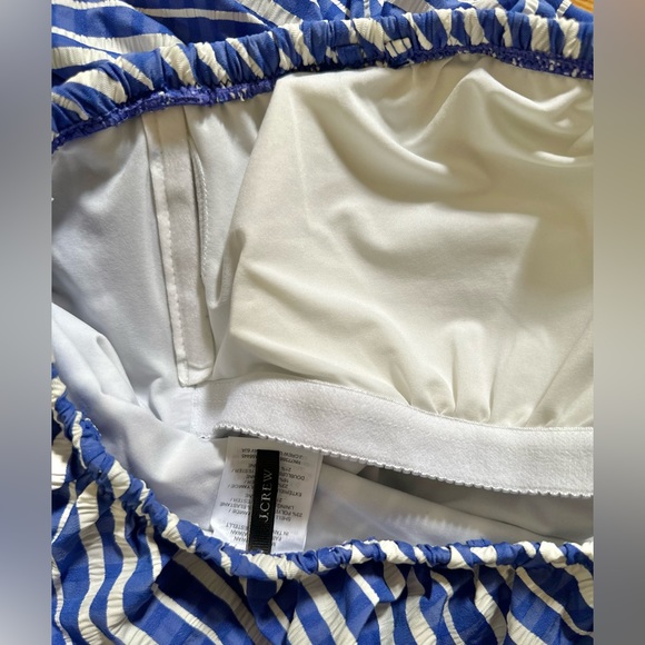 One piece ruffle bandeau swimsuit - Picture 3 of 4